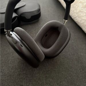 AirMag Pro Wireless Headphones – Matte Black